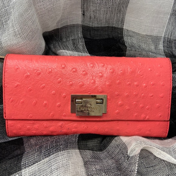 Kate Spade Coral/Pink Wallet - Picture 1 of 12